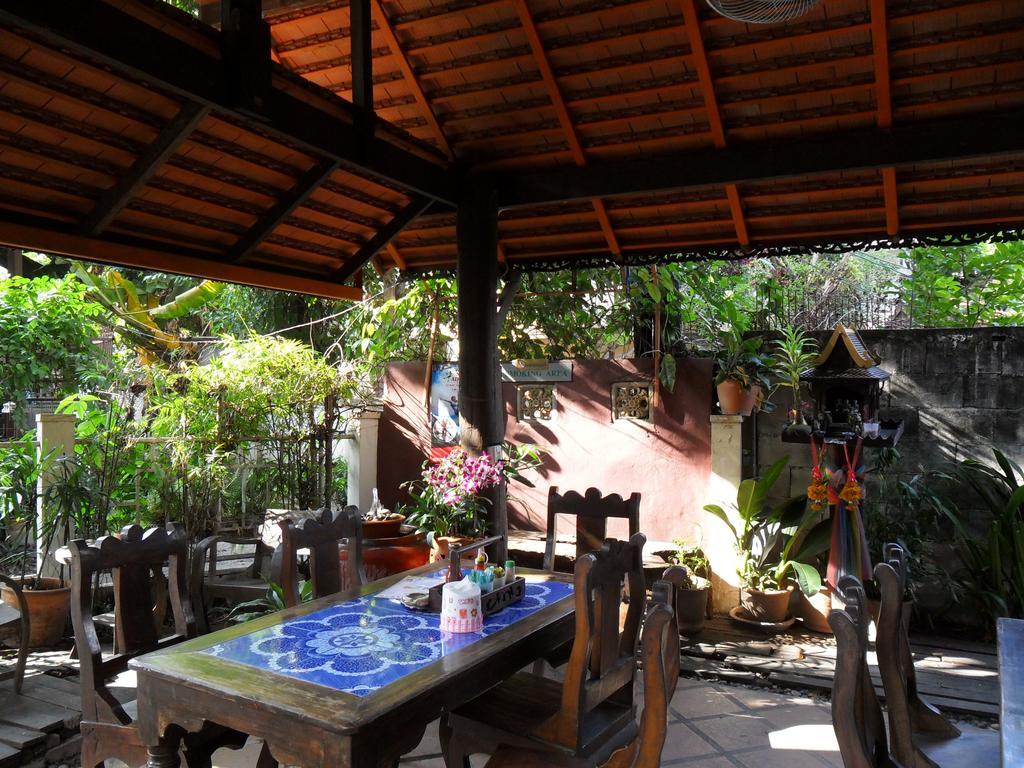 Chiangmai Inn Guesthouse チエンマイ エクステリア 写真